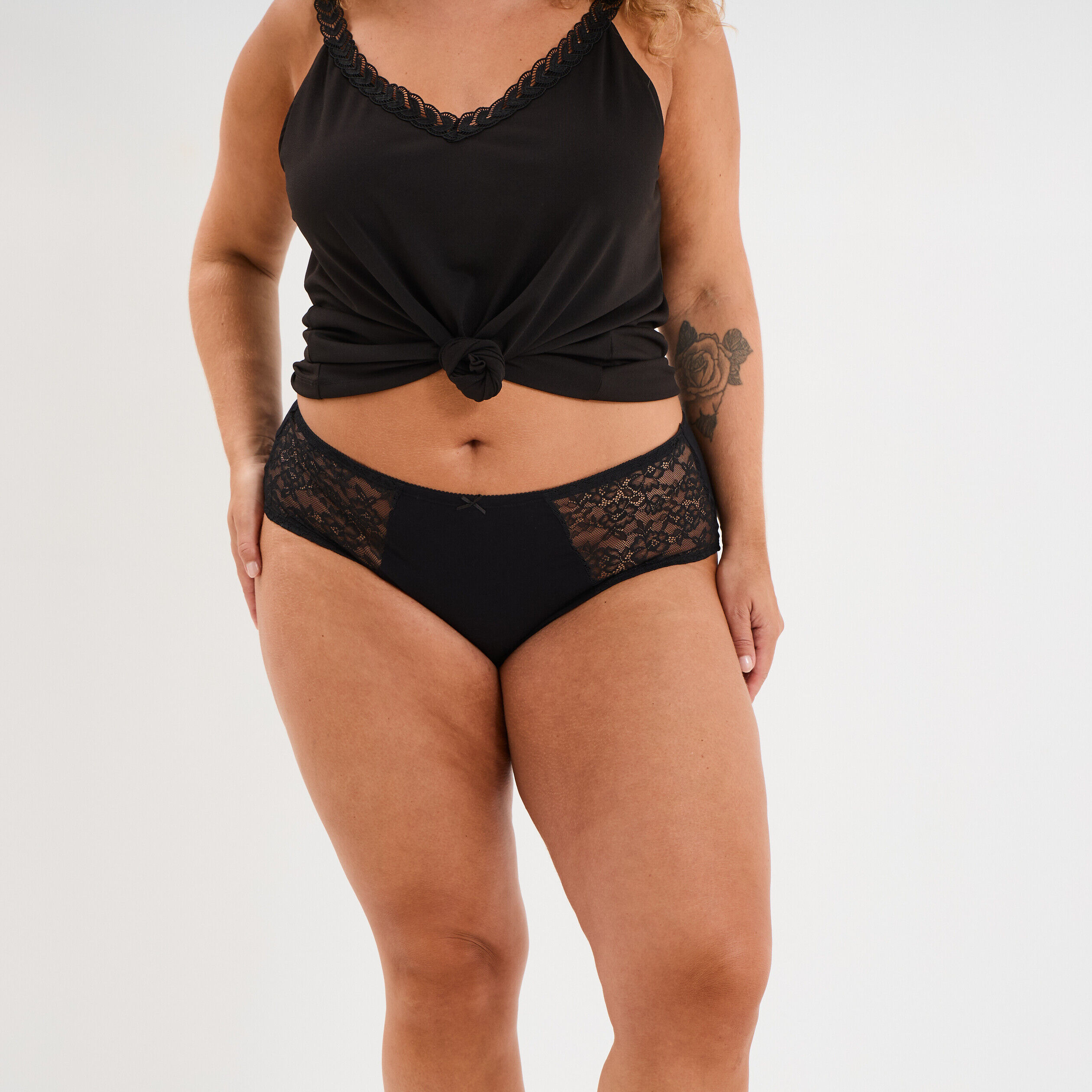 Shorty coton majoritaire avec dentelle noir femme grande taille MODAVISTA