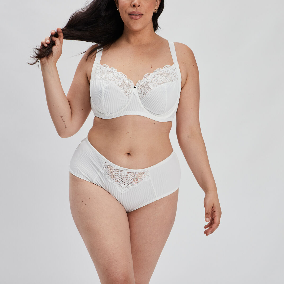 Soutien-gorge embo&icirc;tant microfibre blanc femme grande taille