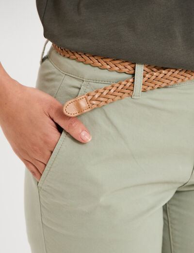 Pantalon chino 7/8&egrave;me ceinture tress&eacute;e vert kaki femme