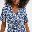 Robe col en V taille smockée Creeks blanc femme