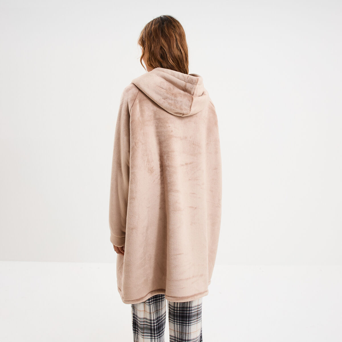 Poncho plaid effet velours &agrave; capuche beige femme
