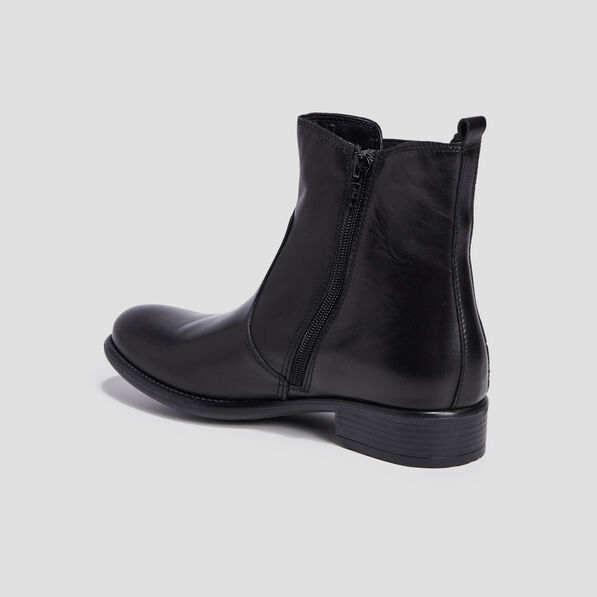 Bottines en cuir noir fille