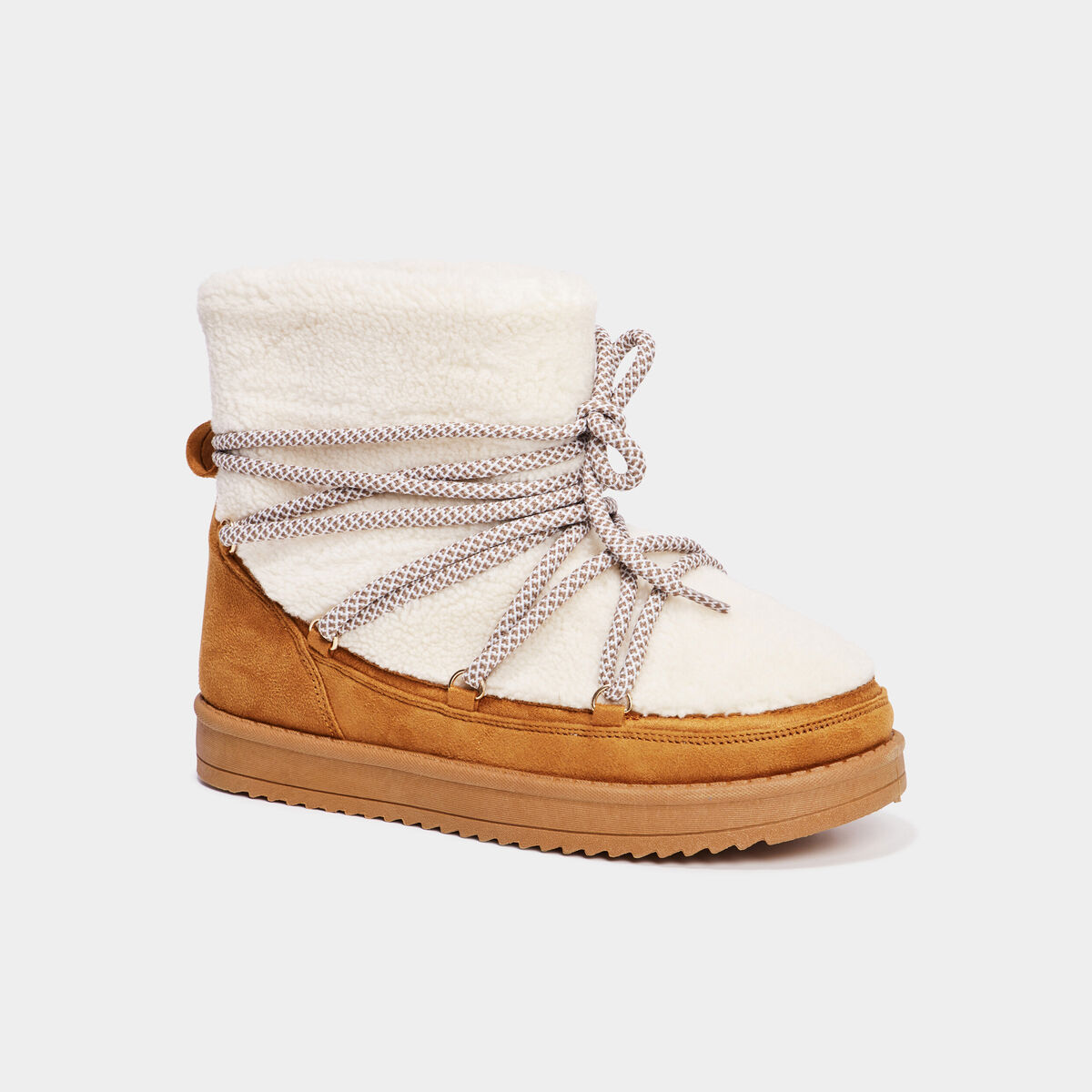 Boots fourrées fausse laine de mouton sable femme
