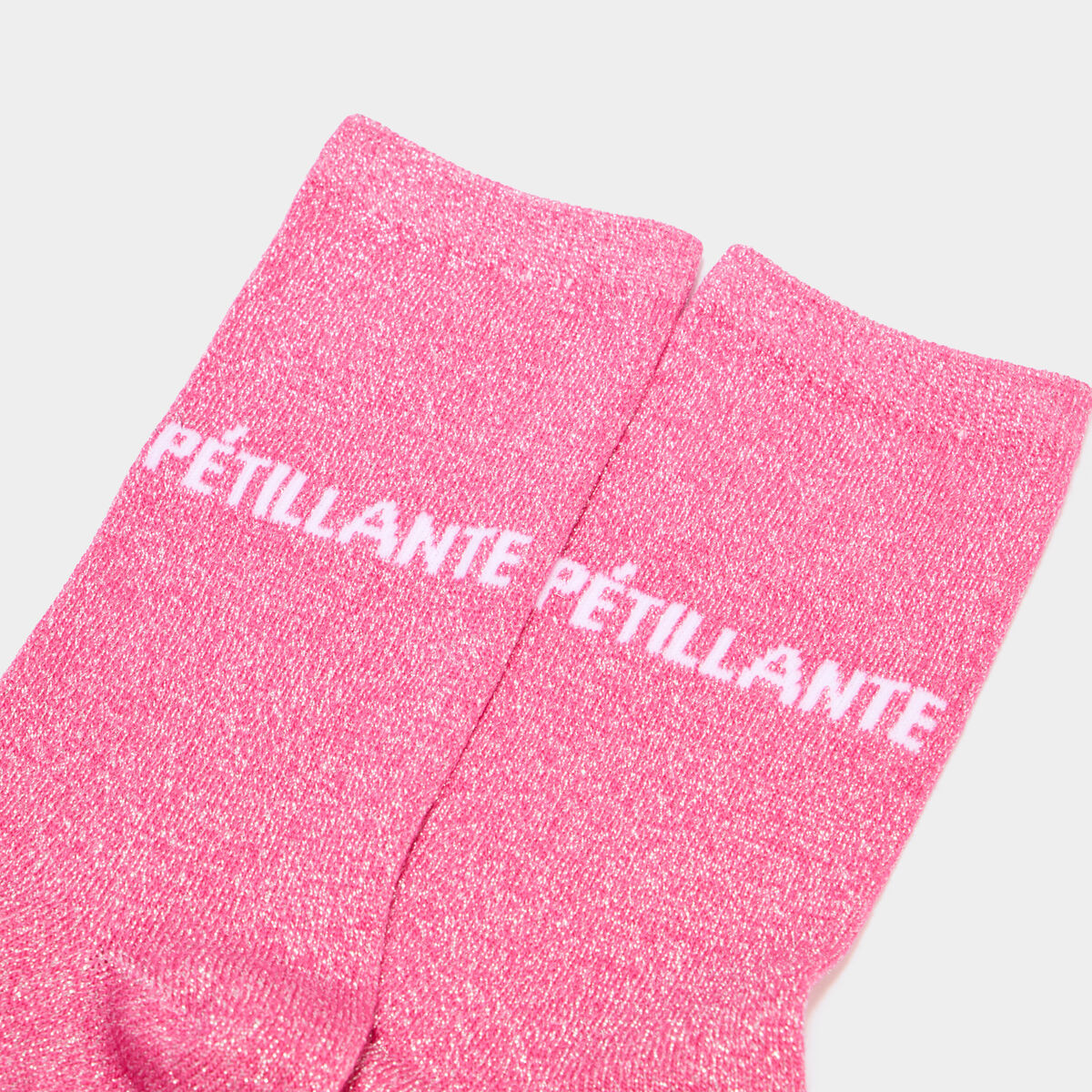 Chaussettes &agrave; fils m&eacute;tallis&eacute;s mi-hautes rose fushia femme