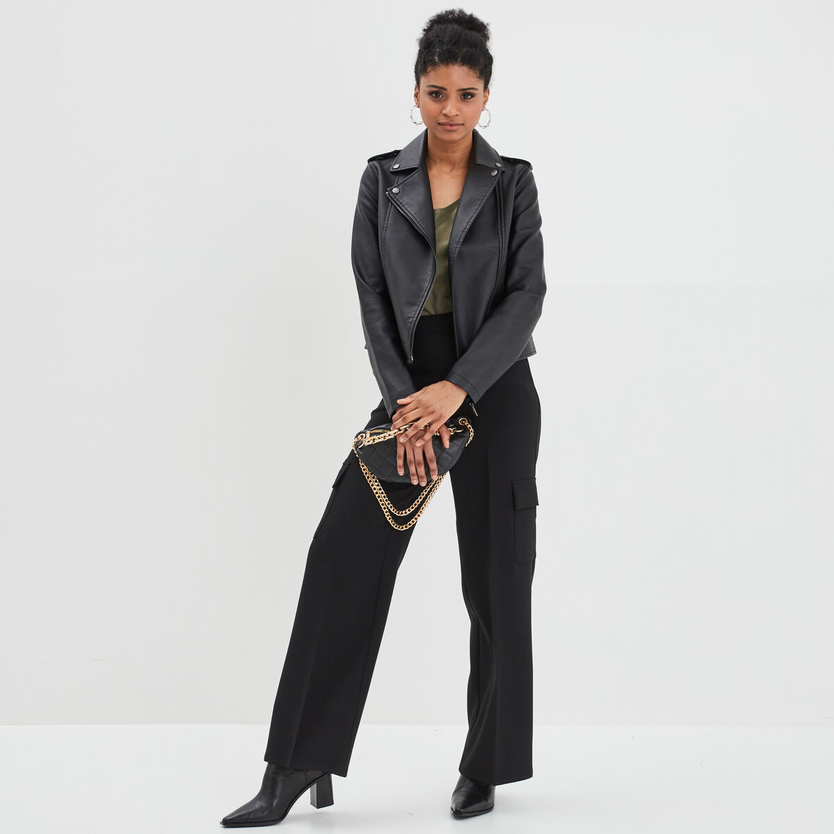 Pantalon large cargo &agrave; pinces noir femme