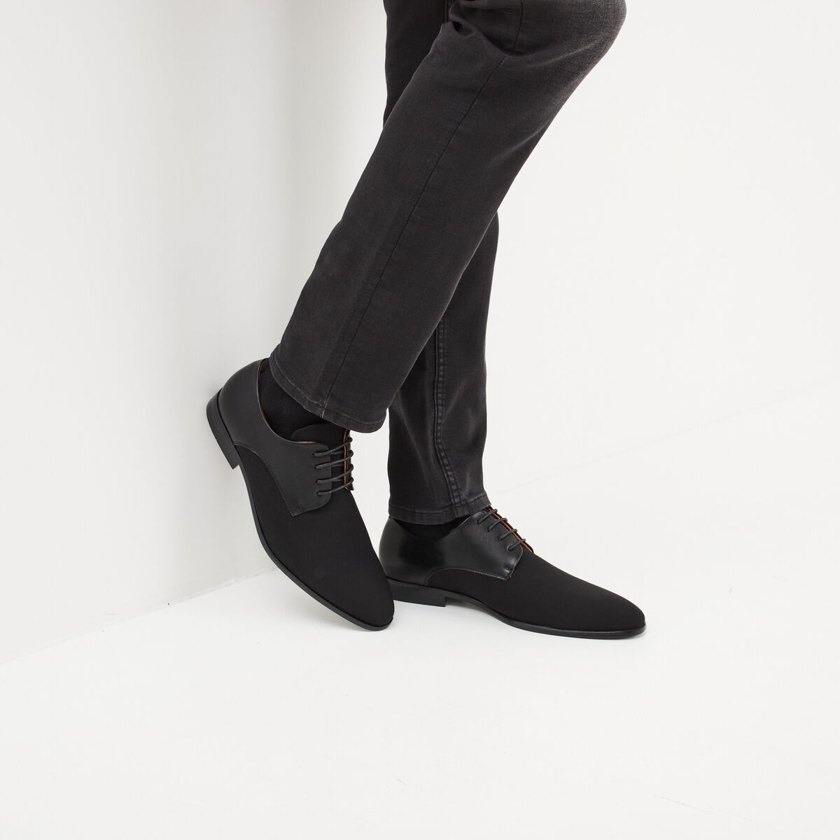 Derbies &agrave; lacets noir homme