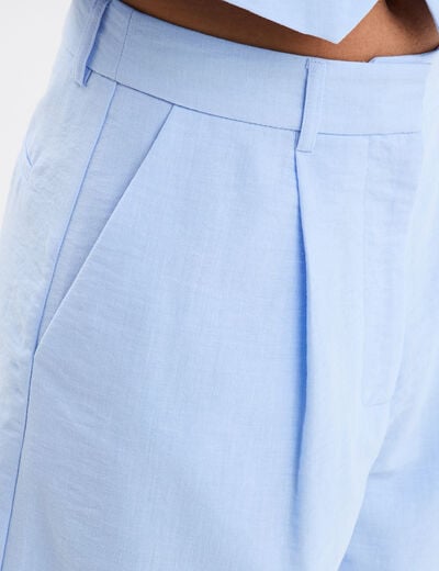 Short large avec pinces bleu ciel femme