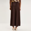 Jupe longue &eacute;vas&eacute;e effet satin marron fonc&eacute; femme