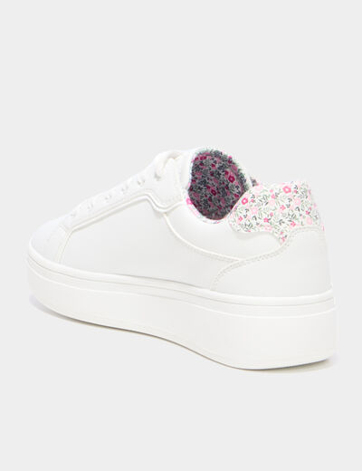 Baskets basses &agrave; lacets blanc femme
