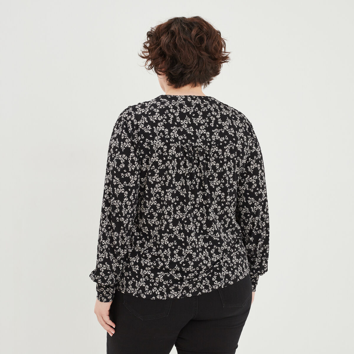 T-shirt col à cordons manches longues noir femme grande taille