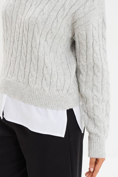 Pull torsades effet 2-en-1 chemise gris clair femme
