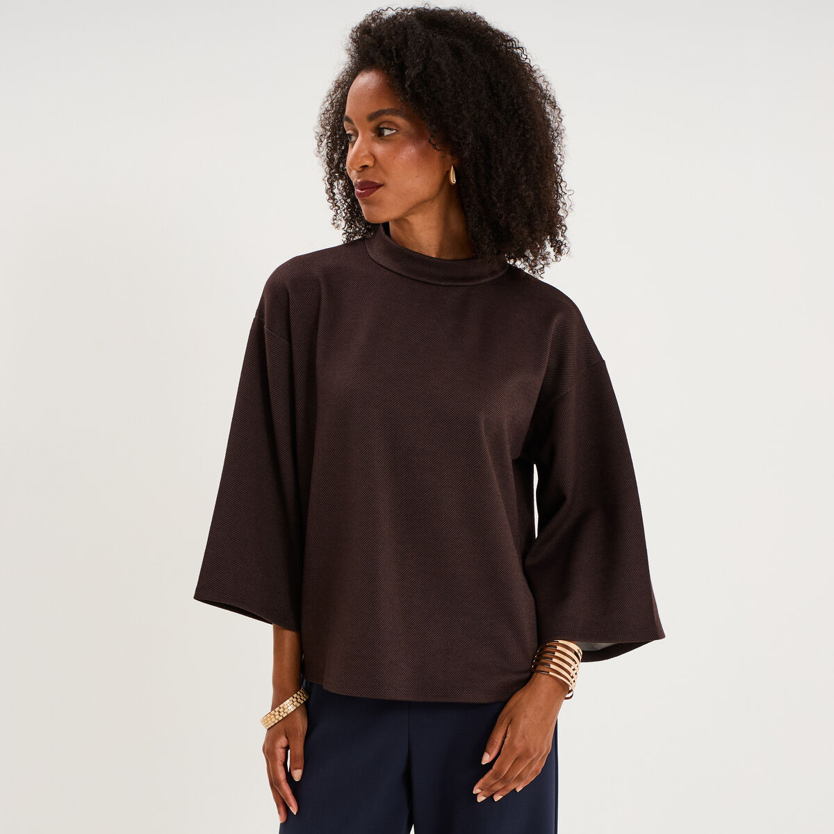 Top oversize col montant manches 3/4 marron fonc&eacute; femme