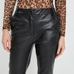 Pantalon ajusté 7/8 ème simili cuir noir femme