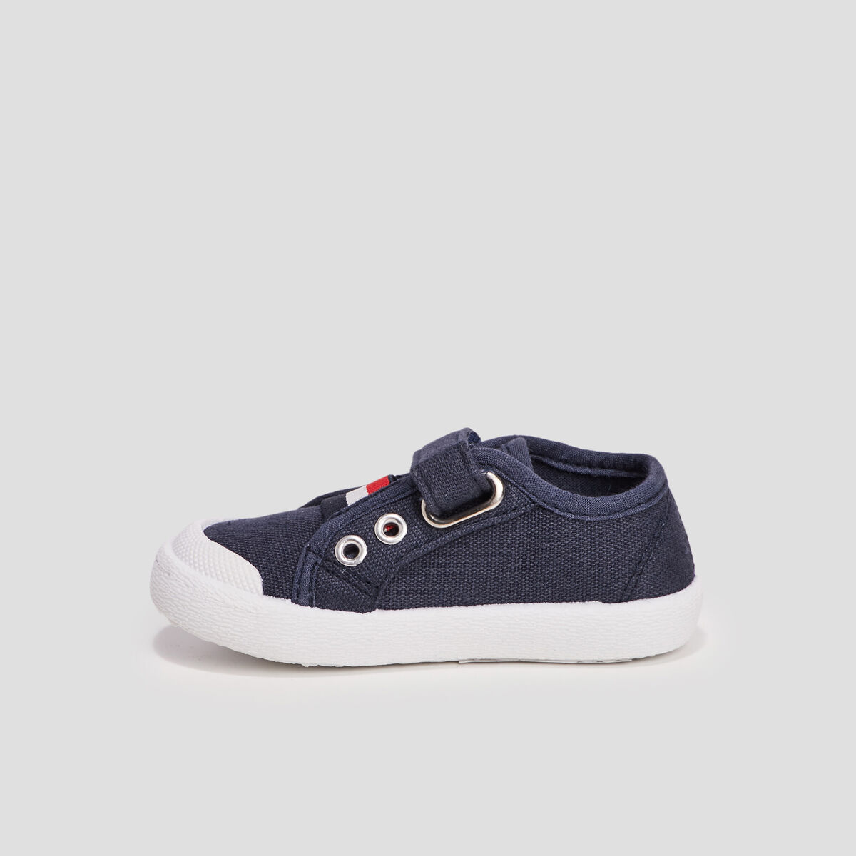 Tennis bout renforc&eacute; semelle souple bleu b&eacute;b&eacute; gar&ccedil;on