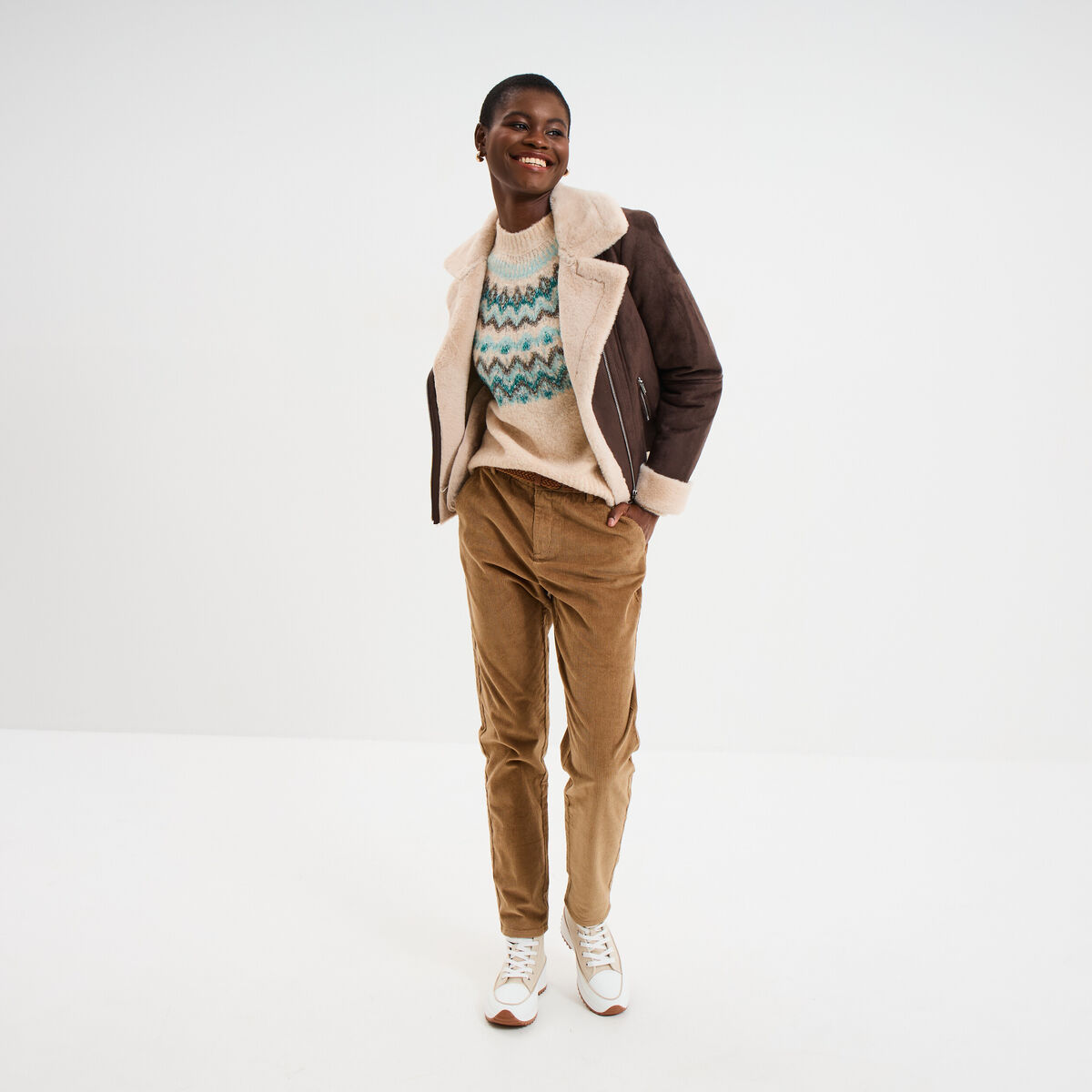 Pantalon chino slim effet velours vert kaki femme