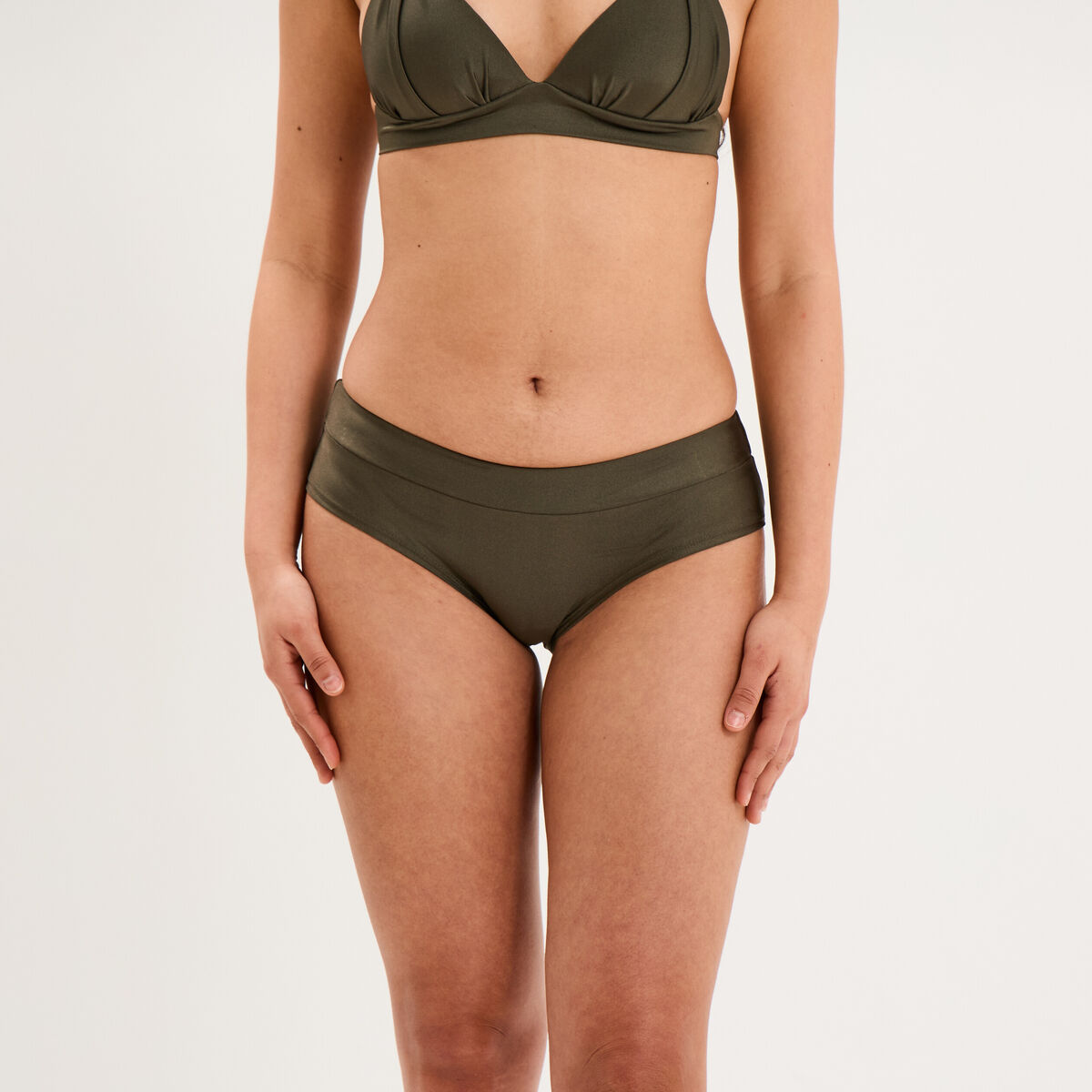 Bas de maillot de bain shorty vert kaki femme