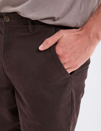 Pantalon chino droit stretch retroussé marron foncé homme