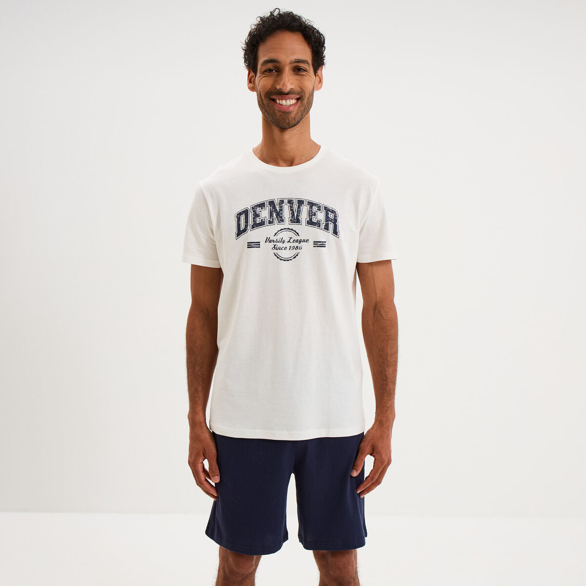 Ensemble pyjama t-shirt et short blanc homme