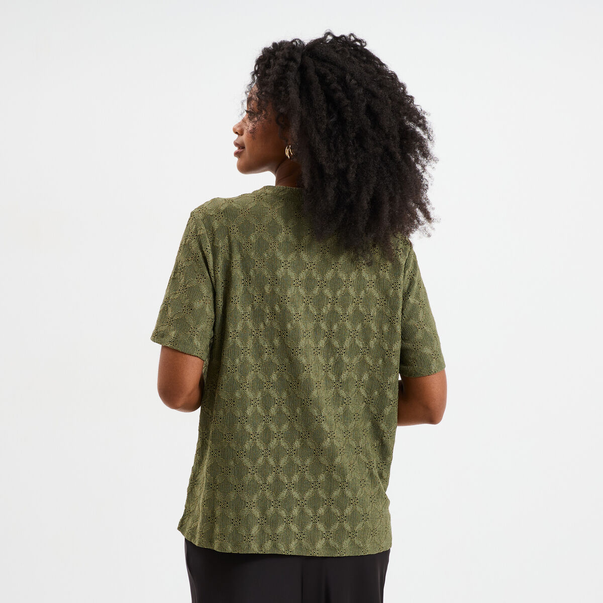 T-shirt broderie anglaise col tunisien vert kaki femme