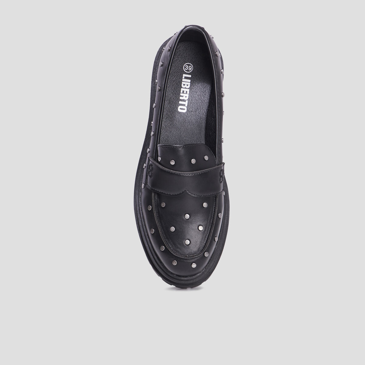 Mocassins crantés à clous noir femme