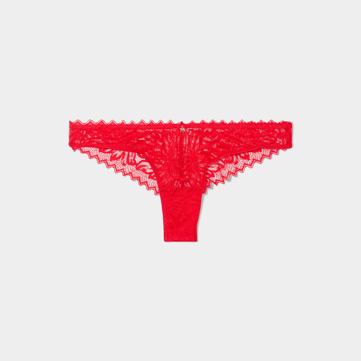 Tanga en dentelle avec bord festonn&eacute; rouge femme