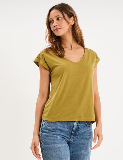 T-shirt col en V ajour&eacute; &eacute;paules et dos vert olive femme