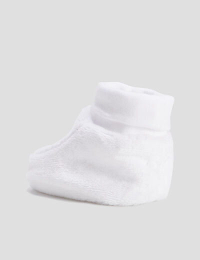 Chaussons effet velours blanc b&eacute;b&eacute;