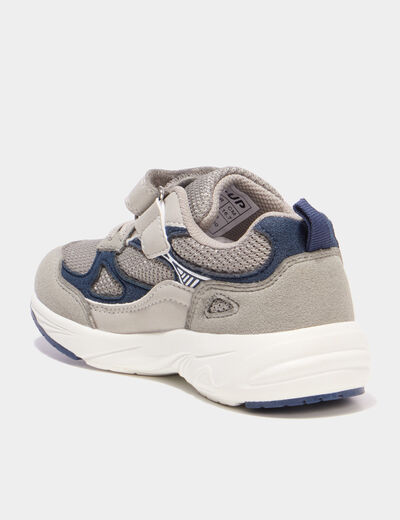 Baskets running avec scratchs gris gar&ccedil;on