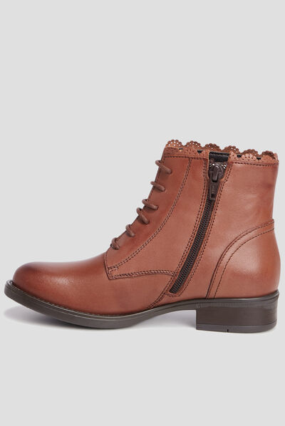 Bottines en cuir à lacets camel fille