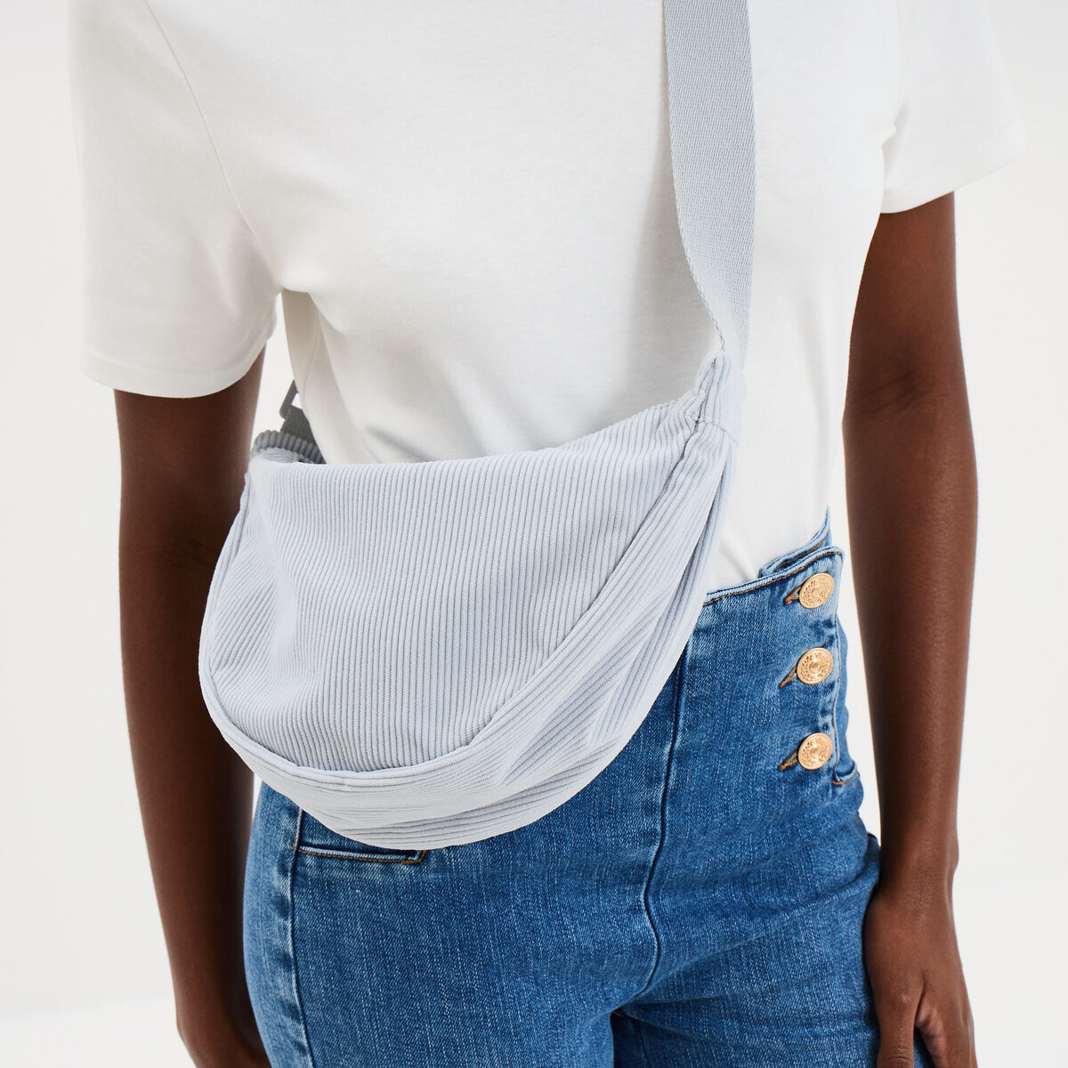 Sac banane effet velours c&ocirc;tel&eacute; bleu gris femme