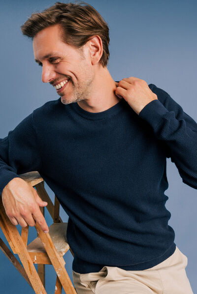 Pull avec col rond à relief bleu marine homme
