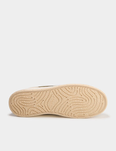 Tennis basses &agrave; lacets semelle plate vert kaki homme