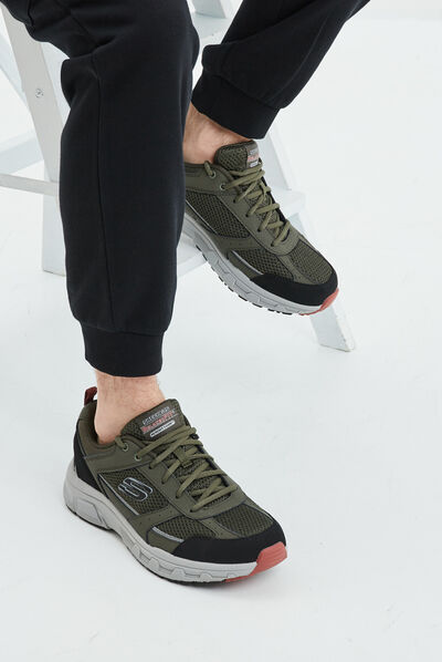 Baskets running mémoire forme Skechers vert kaki homme