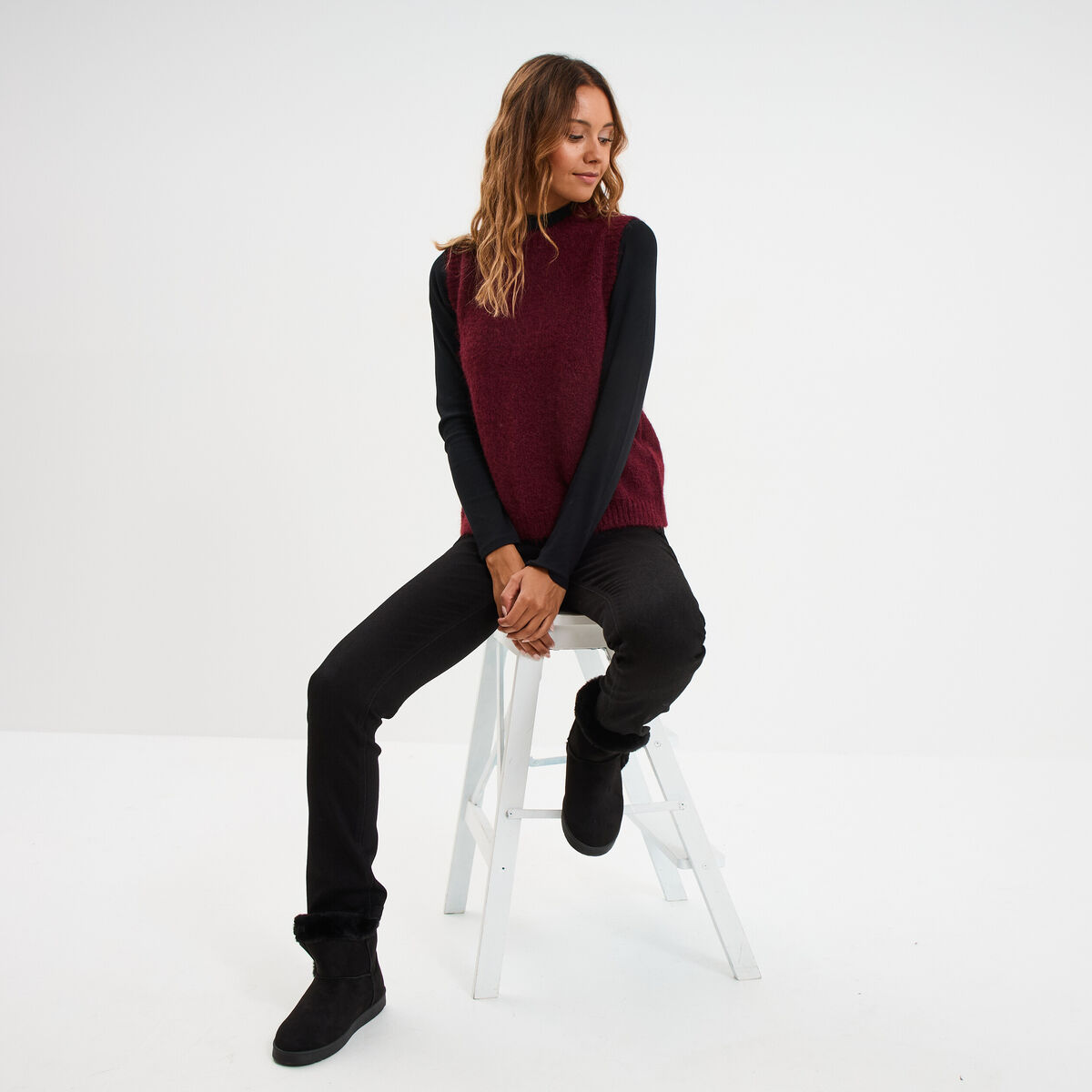 Pull sans manches col rond bordeaux femme