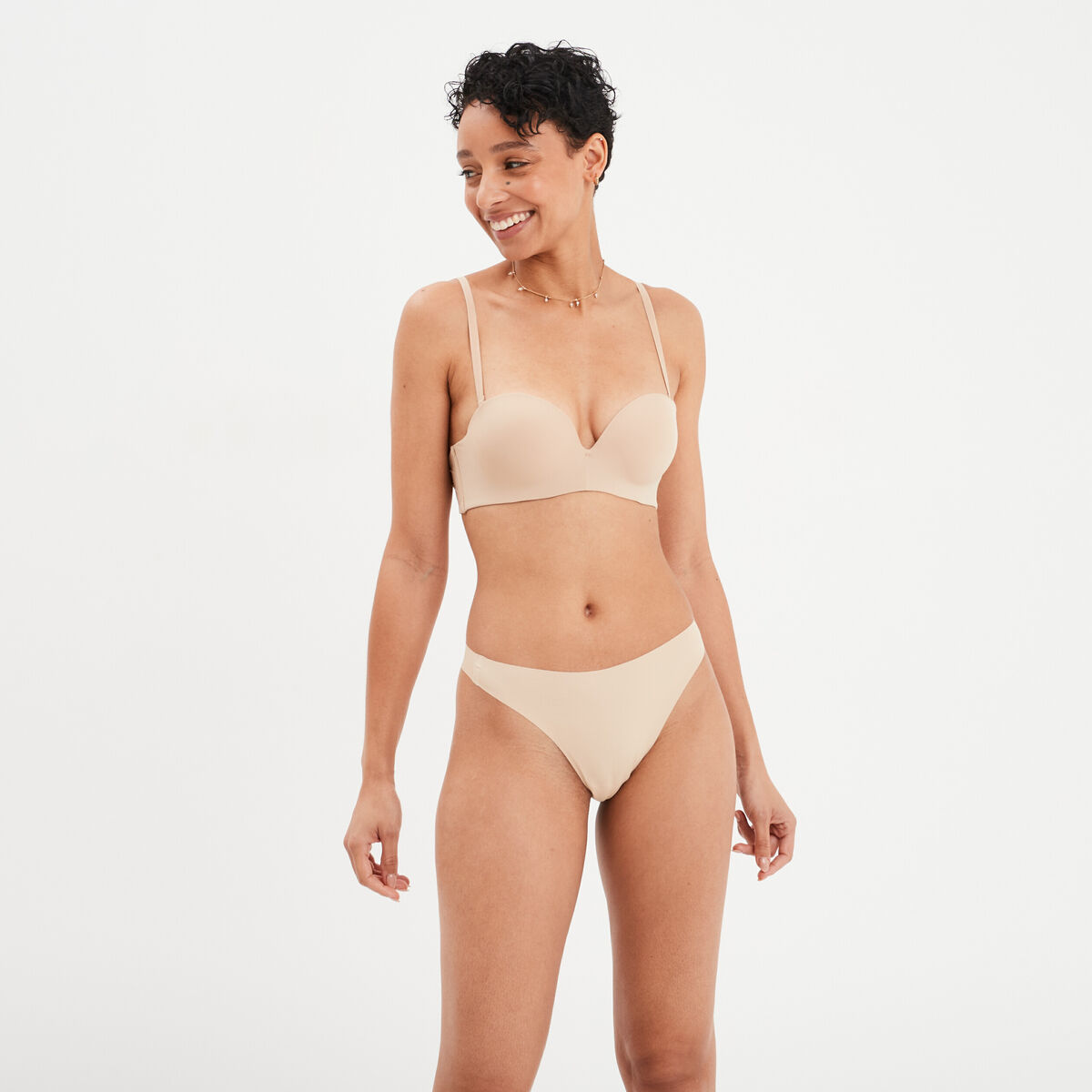String sans couture beige femme
