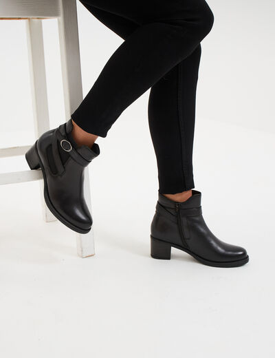 Bottines avec boucles en cuir noir femme