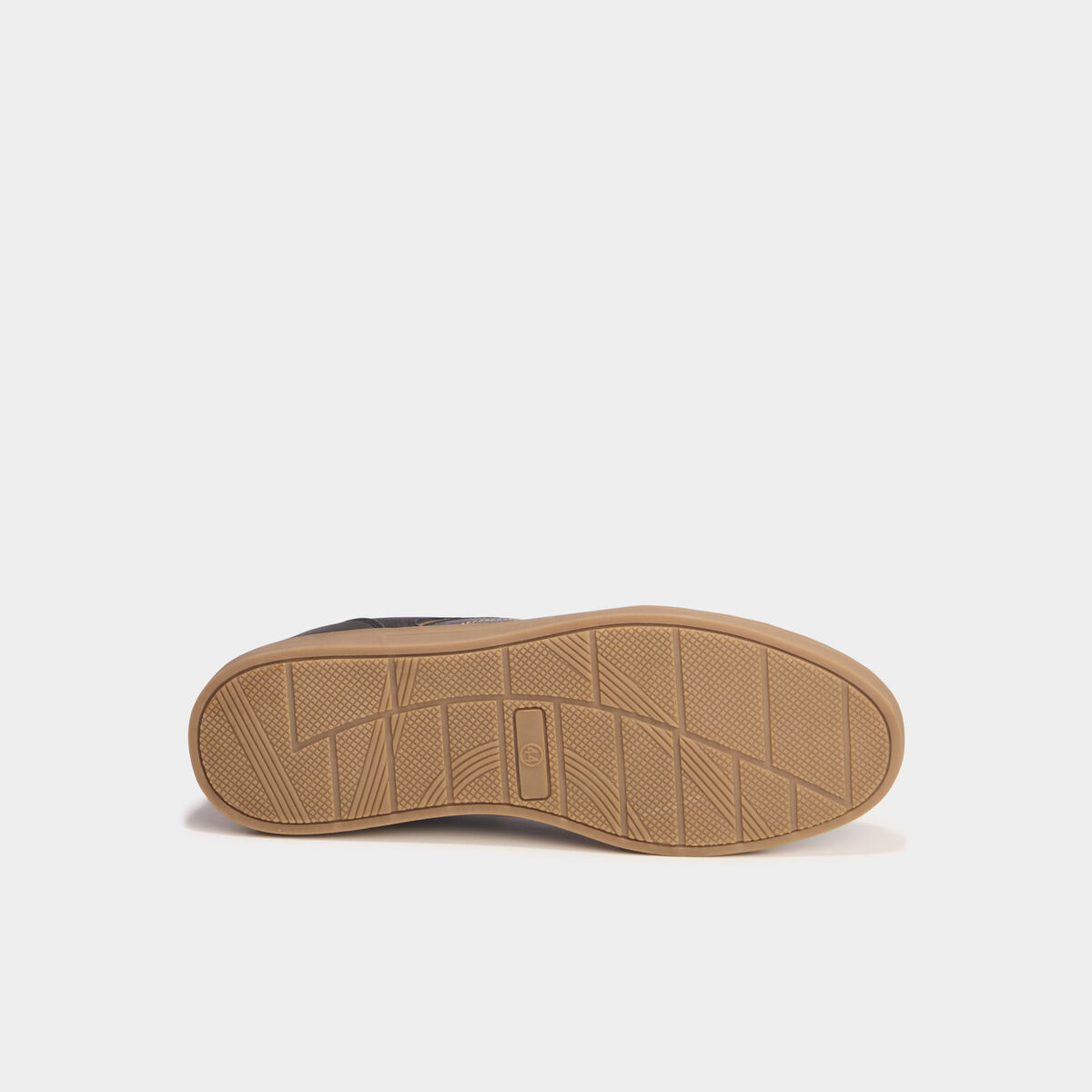Baskets &agrave; lacets noir homme