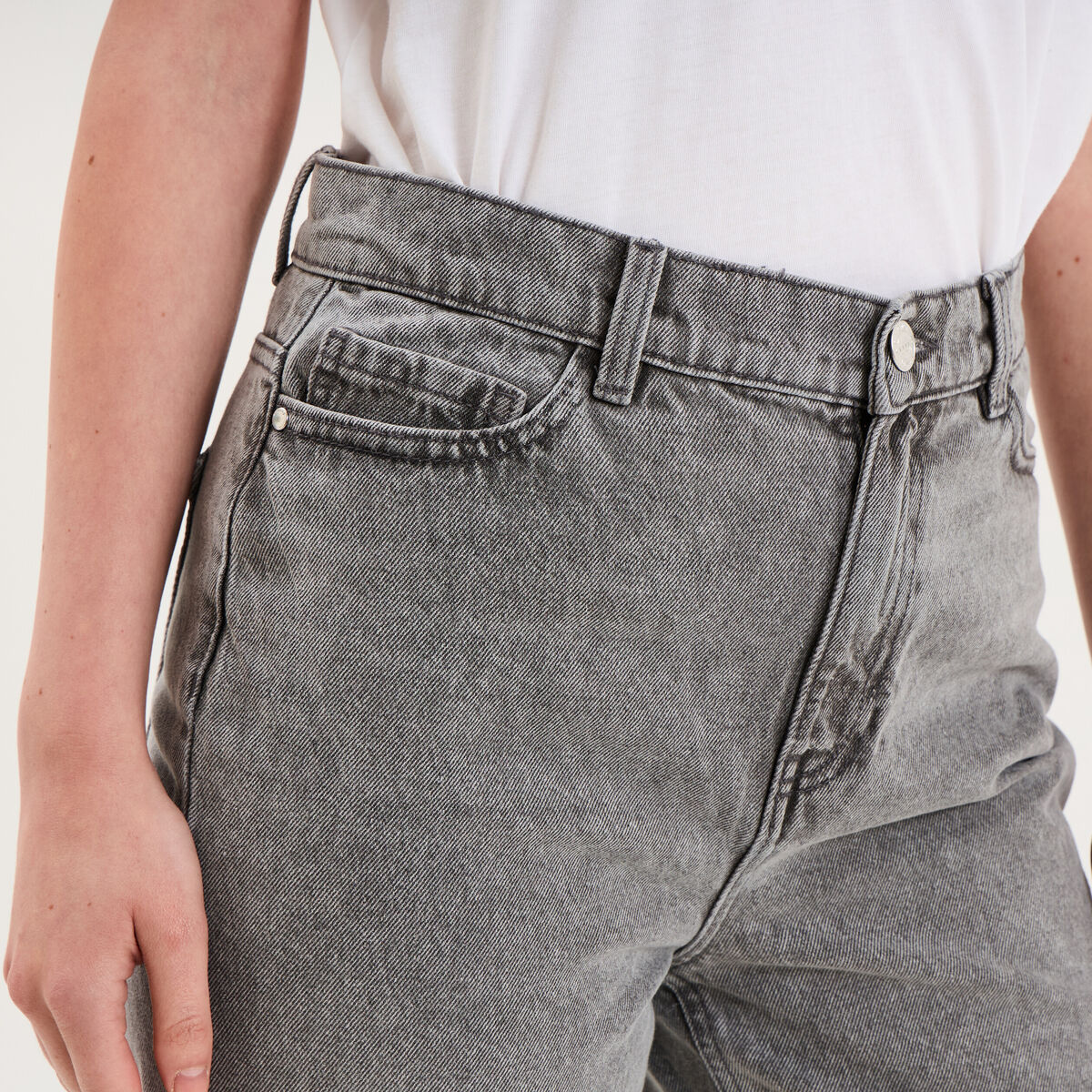 Jeans mom cropped taille haute denim gris clair femme