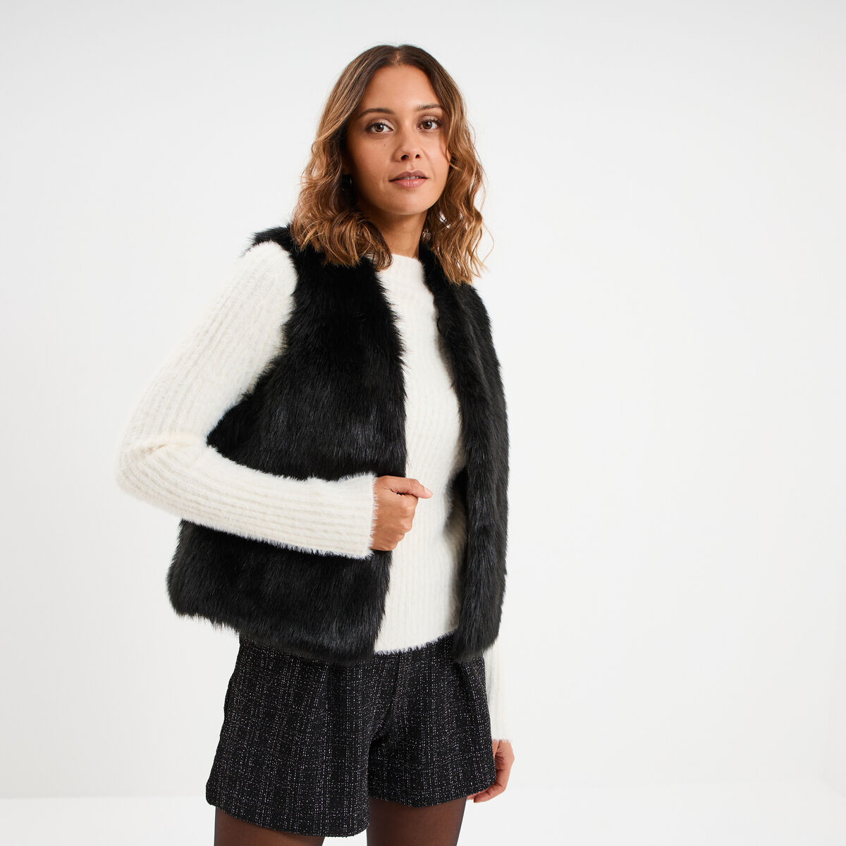 Veste fausse fourrure sans manches noir femme