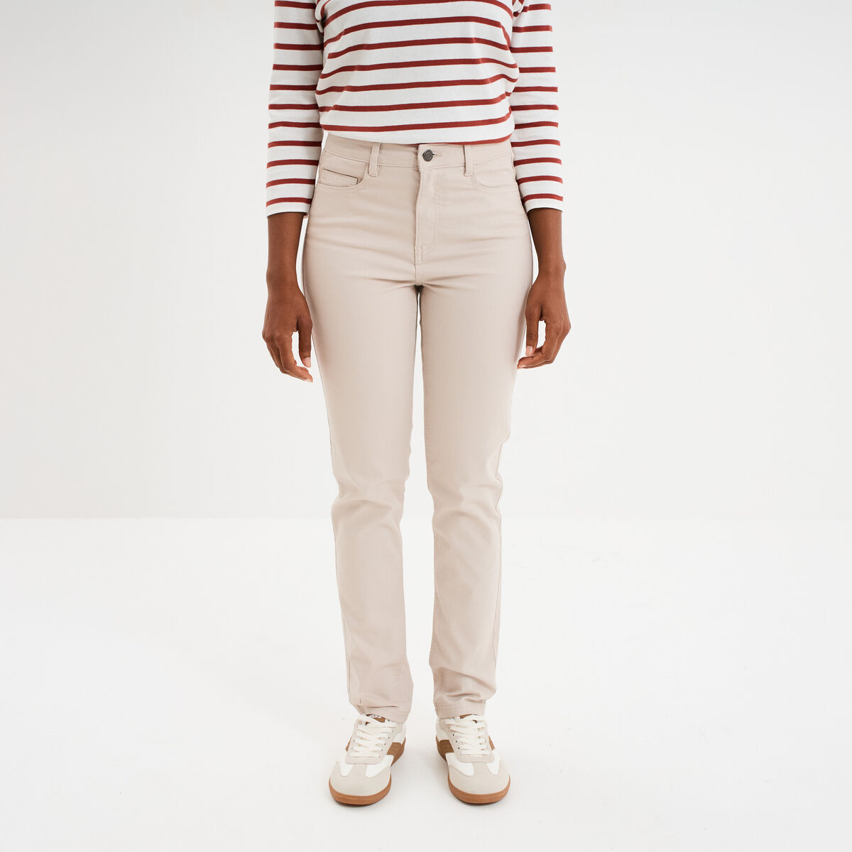 Pantalon slim en coton elasthanne beige femme