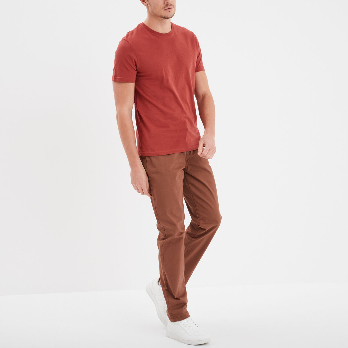 T-shirt droit en coton manches courtes rouge fonc&eacute; homme