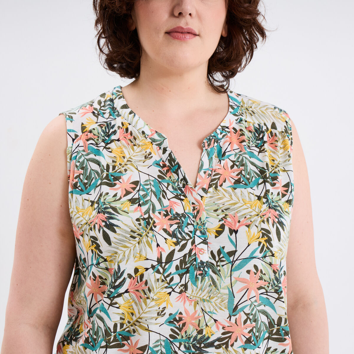 Blouse ajustée col tunisien blanc femme grande taille
