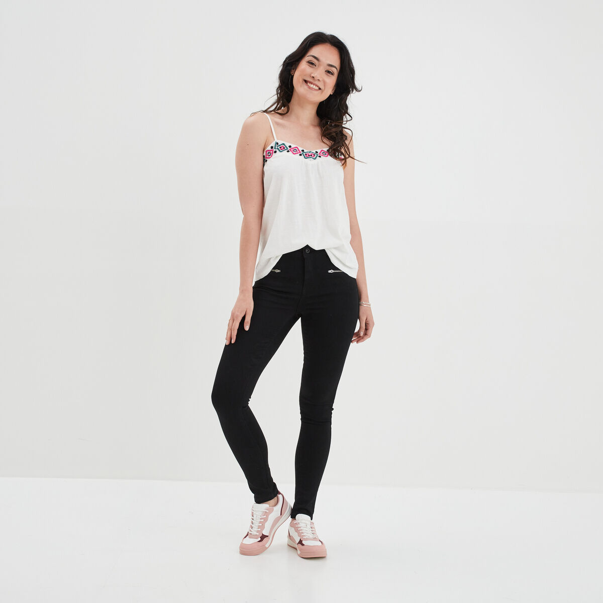 Jeans slim détails zippés denim noir femme