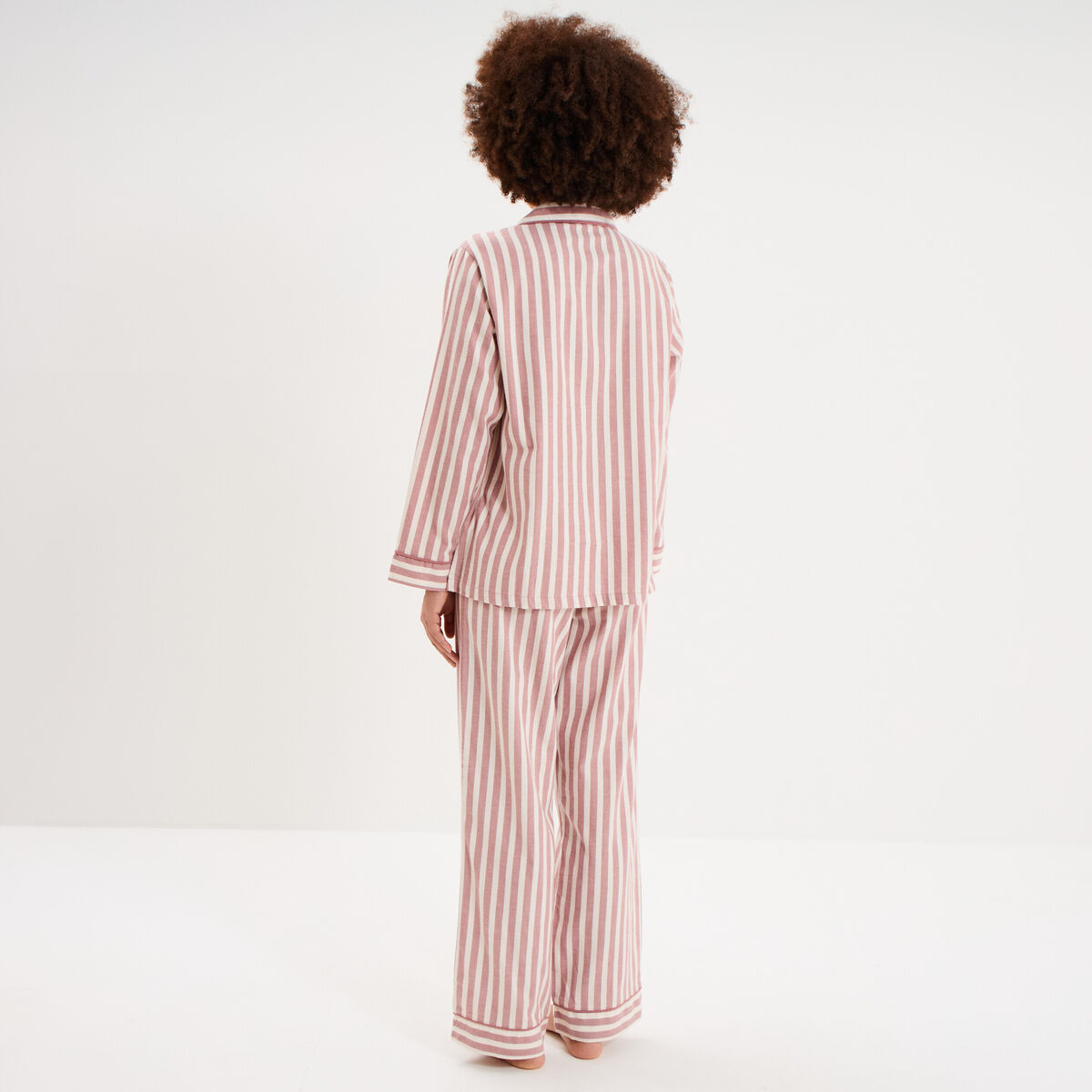 Ensemble pyjama chemise manches longues rose nude femme