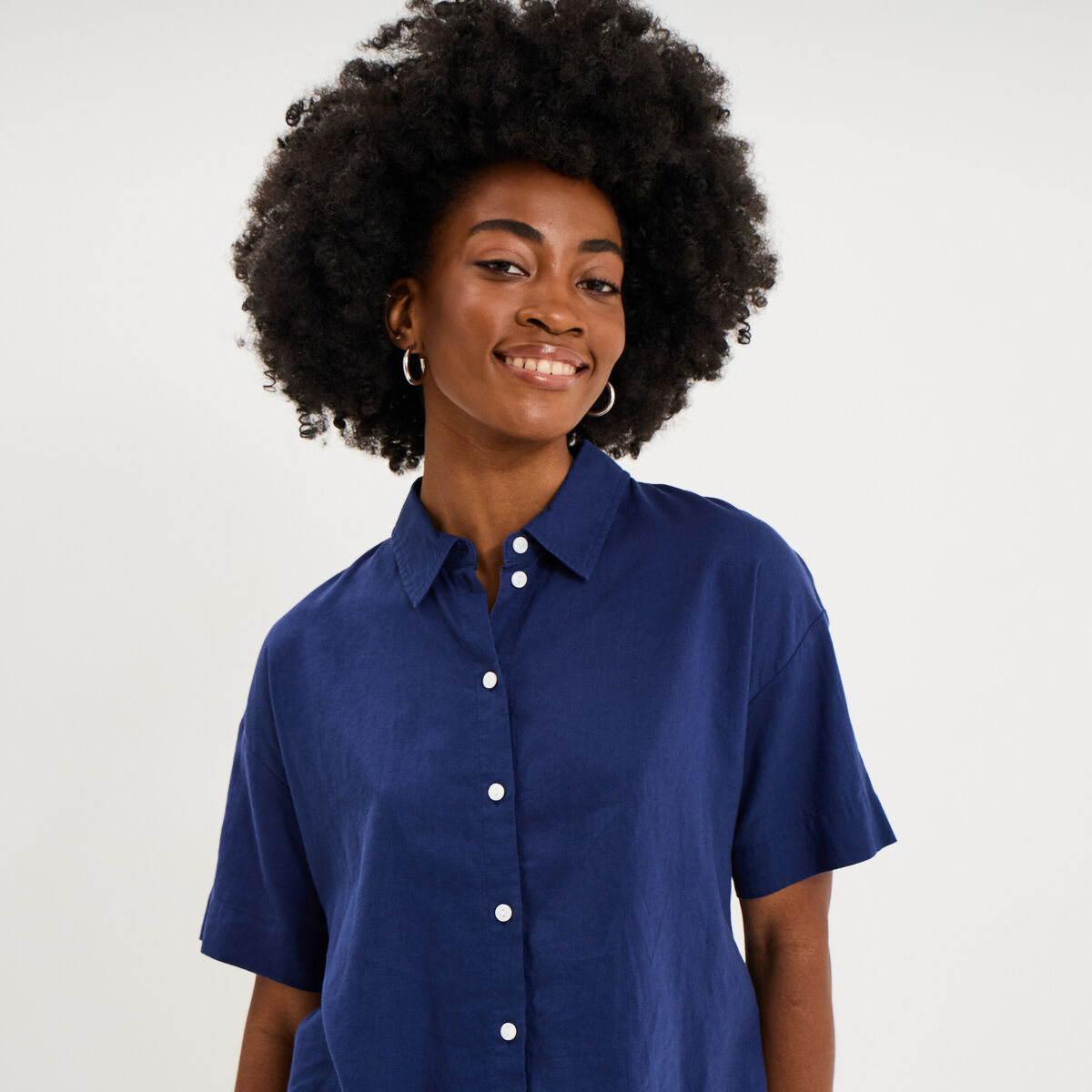 Chemise manches courtes lin m&eacute;lang&eacute; bleu fonc&eacute; femme
