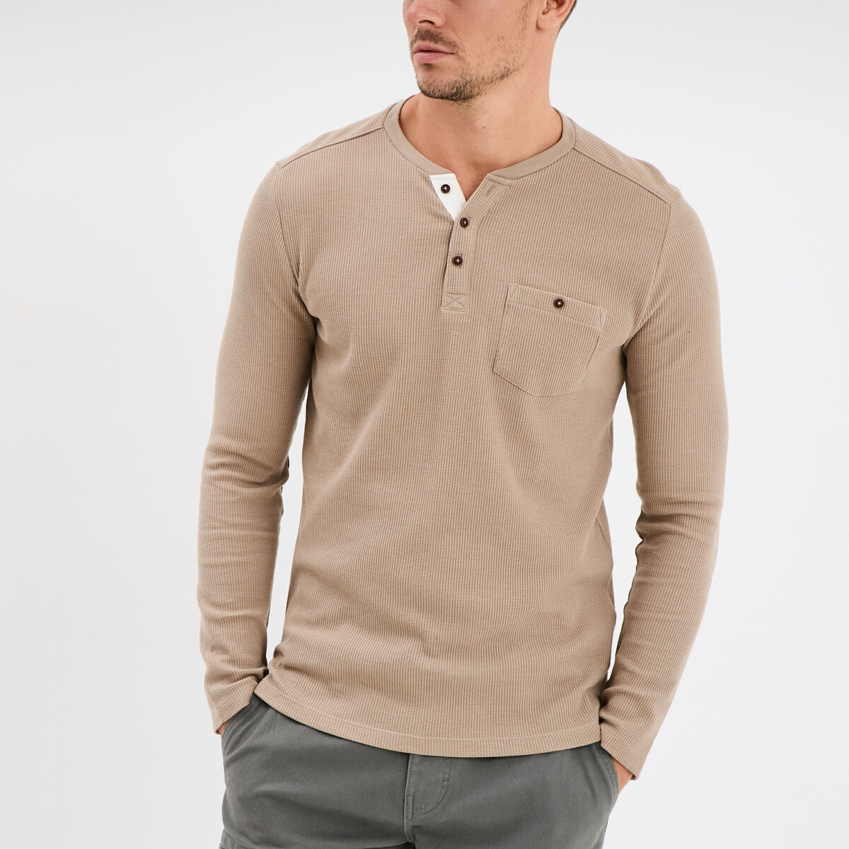 T-shirt col tunisien 1 poche Trappeur taupe homme