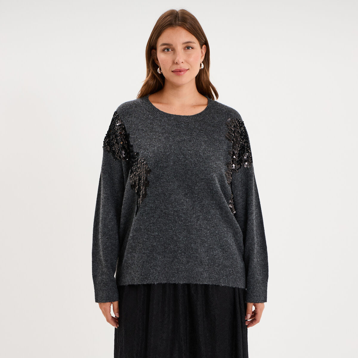 Pull &agrave; paillettes gris fonc&eacute; femme grande taille