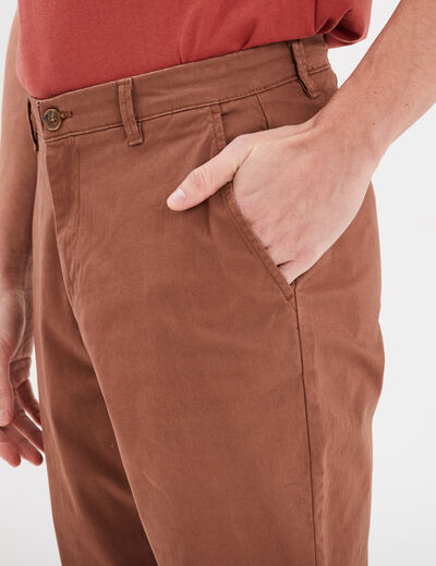 Pantalon chino droit stretch retroussé camel homme