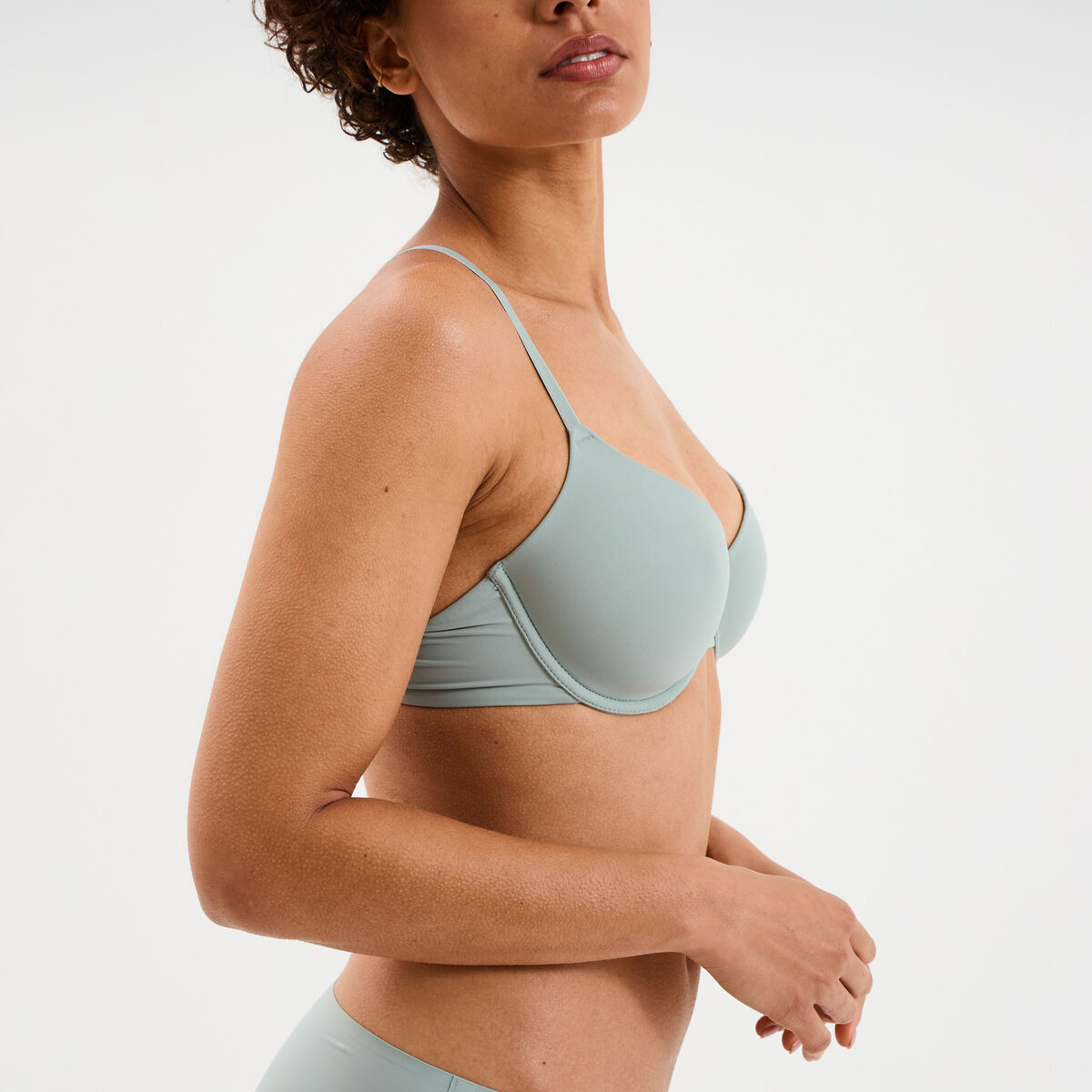Soutien-gorge corbeille padd&eacute; microfibre vert clair femme