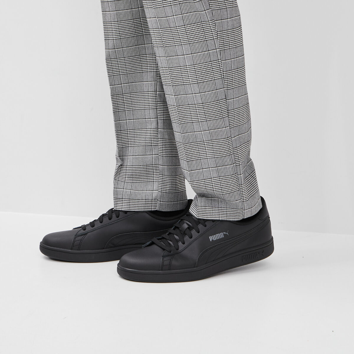 Tennis à lacets en cuir Puma Smash noir homme